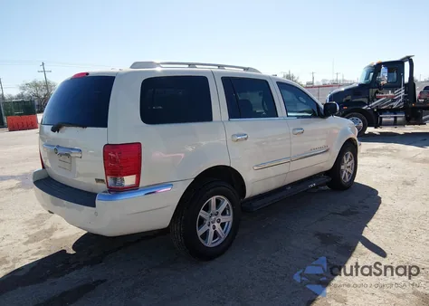 2007 Chrysler Aspen Limited z USA, uszkodzony, nr VIN 1A8HW58P77F585742